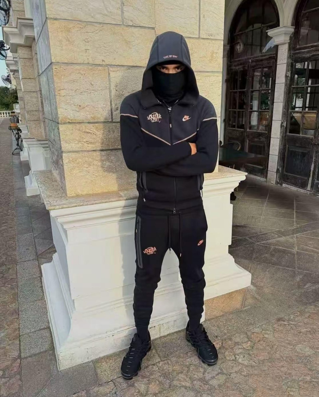 syna x nike